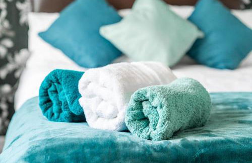 Modern 4 bedroom home ideal for Contractors, Groups and families ,FREE parking for multiple vehicle's - Foto 28