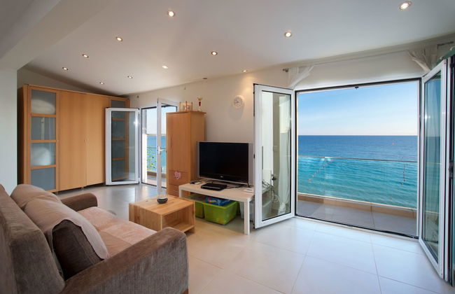 Infinity Beach House - Photo 19