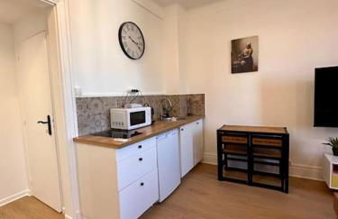 Britich 3D: Suite spa privé, clim, thermal/Artem - Photo 11