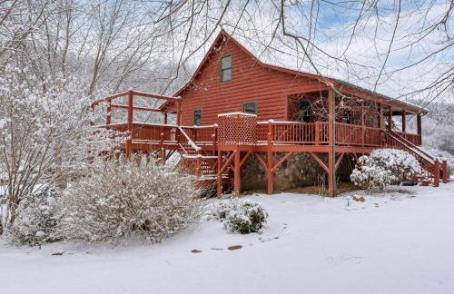30 Mins to Boone, Fire Pit, Hot Tub, 3 porches, Dogs OK - Photo 41
