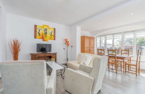 Casa luminosa con amplia terraza en Roses, cerca de la playa y bien equipada - HISP-288-42 - Foto 9