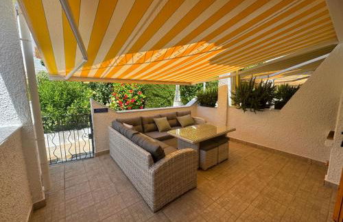 Contemporary House in Cabo Roig - Photo 29