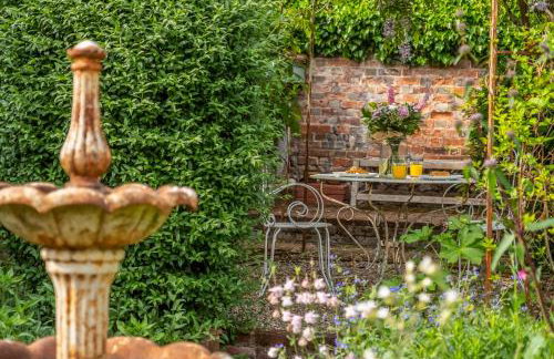 Extraordinary 15th Century timber framed cottage in famous Medieval village - The Tryst - Foto 24