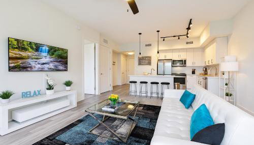 Lux place and cozy 3Beds 2Rooms enjoy life in WPB Gym, EV Station Nearby the downtown and beaches - Foto 2