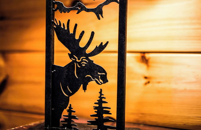 Historic barn at Moosehead Lake - Photo 4