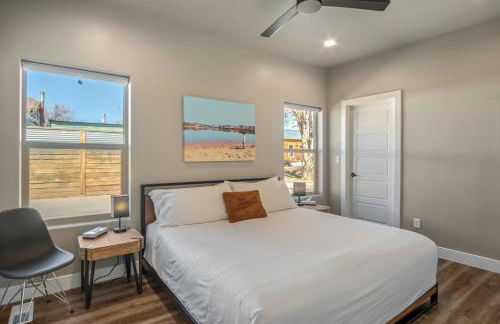 Timber & Tin G 2Bed 2Bath w Pool & Rooftop Deck - Foto 24