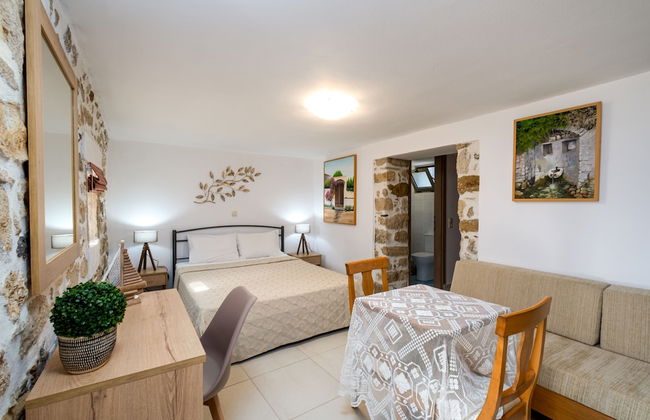 Apartment in Nikiforos Fokas with swimming pool and garden - Photo 15