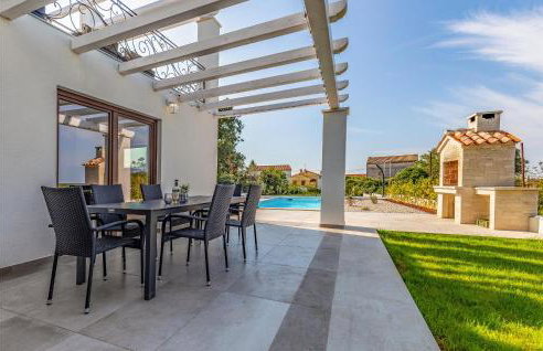 2 Bedroom Lovely Home In Hrboki - Photo 14