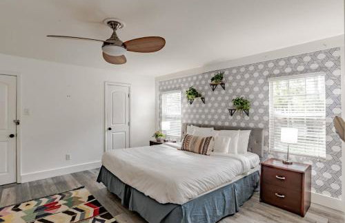 Sunny Midtown Cottage- Midtown Mobile - Photo 26