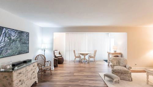 6023 WPW Townhome with Picturesque Pond View - Foto 5