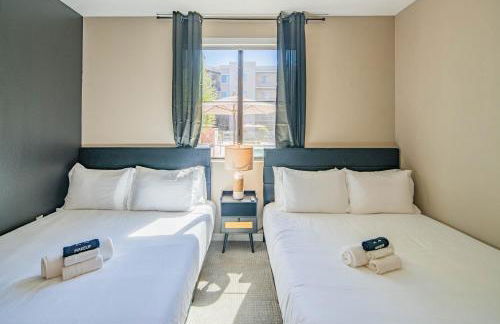 Spacious 2BR Uptown Biltmore Gym Pool Parking WD - Foto 43