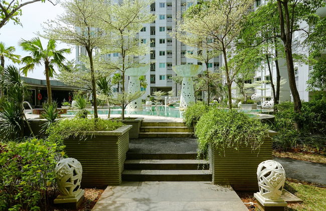 Comfort 1Br At Sky Terrace Apartment - Foto 15