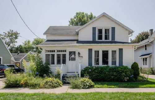 Downtown Home off College Avenue - Lawrence University - Foto 11