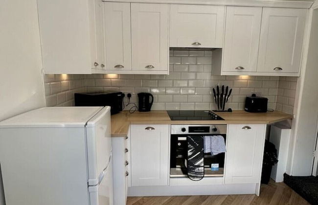 Large Five Bedroom Home with parking - Foto 22