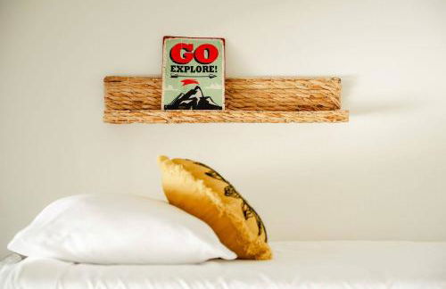 Midvale Station | Play•Relax•Repeat+ New King Bed! - Foto 20