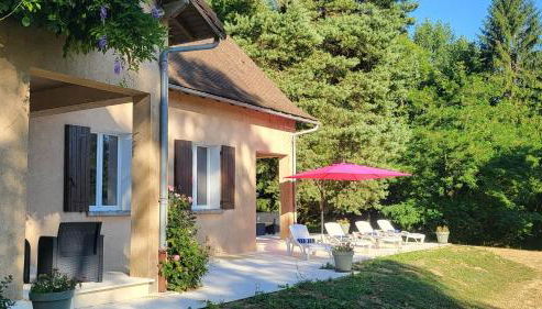 Lovely Modern 6-Bed Retreat Near 3 Swimming Lakes, Perfect for Families - Foto 3