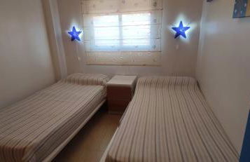 Precioso Duplex a orilla del mar y con piscina - Foto 8