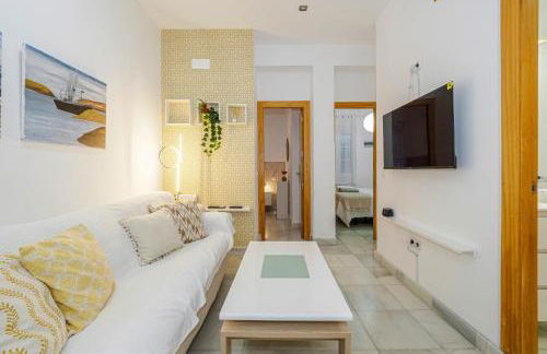 Bonito y muy fresco apartamento con patio privado - Photo 1