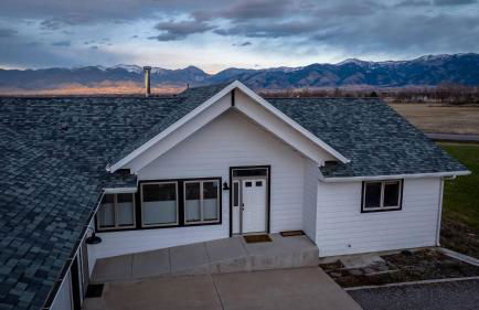 Mountain View Home w/Hot Tub - Close to Downtown! - Foto 33