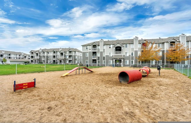 1st Fl King Beds Pool Garage - Near AFB - Foto 23