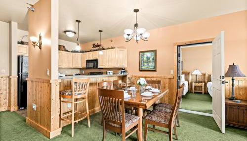 Amazing Superior Lake View Condo and Heated Pools - Foto 3