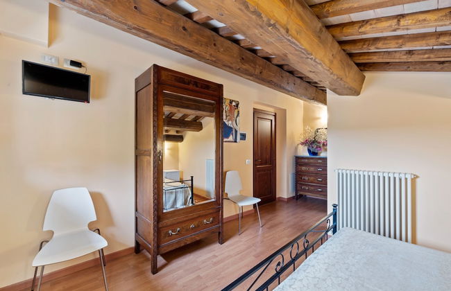 Beautiful Villa in Belforte All'isauro With Swimming Pool - Foto 26