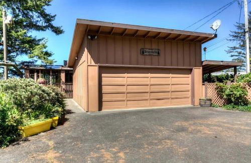 Breathtaking Beach House with Fireplace and Gorgeous Sights in Otis, Oregon - Foto 29