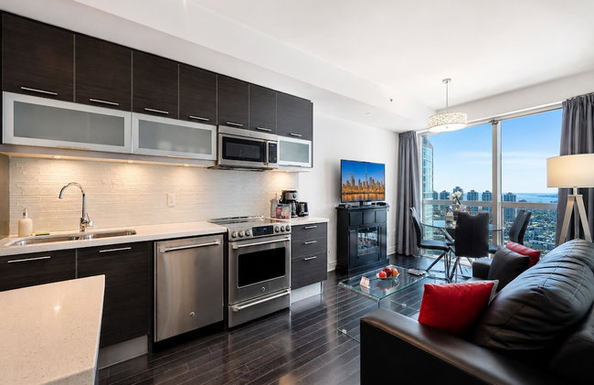 Downtown Toronto Family Suite Near Eaton Center, Sick Kids Hospital, Tmu, U of T - Foto 1
