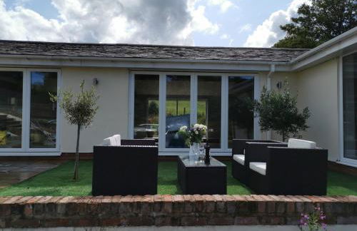 Couples Country Escape includes Private Indoor Pool and Hot tub in North Wales - Foto 7