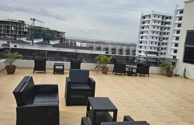 Sleeps 4 With Pool Access - Photo 34