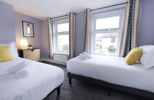 Stylish central location 3 bedroom house - Photo 7