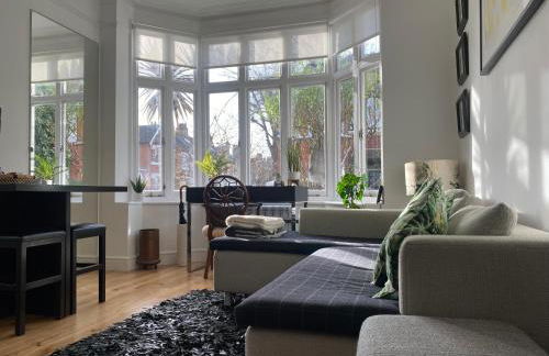 Interior Designed Flat near Kew Botanical Gardens - Foto 24