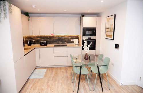 Luxury 2 Bedroom and bathroom in Central Manchester With Balcony - Foto 27