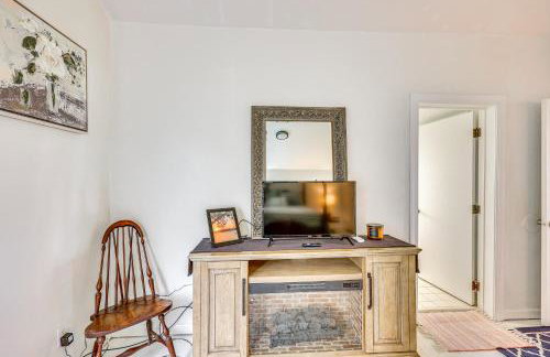 Walk to Lake Chicot Cottage with Yard and Views! - Foto 21