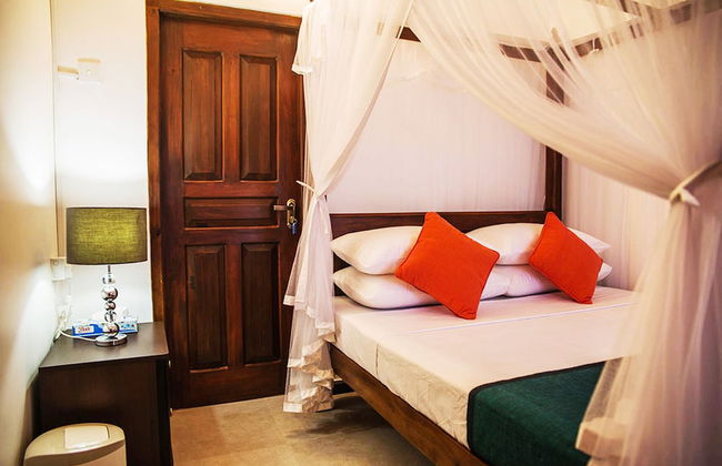 Randiya Beach Villa - Photo 4