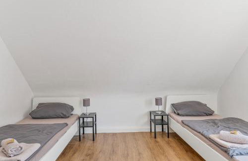 Worker Apartments Oberboihingen near Stuttgart, Nürtingen, Autobahn A8, Parking,Wifi,Smart,Smart TV - Foto 3