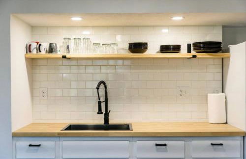 Spacious 2-BR Retreat Near Louisville Attractions - Photo 16