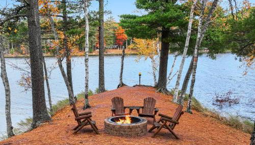 Black Bear Lodge Condo with Kayaks BBQ & Fire Pit - Photo 4