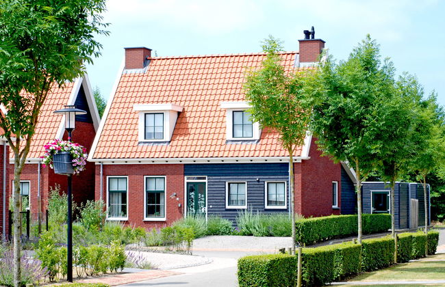 4 bedroom House in Colijnsplaat with garden and terrace - Photo 9