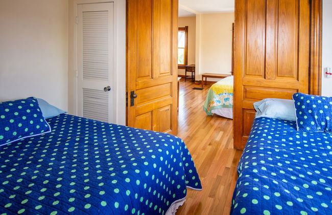 Serendipity Resort & Suites - Photo 7