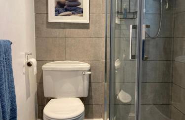 Beautiful apartment one double bedroom with additional single bed and one single bedroom with a sofa bed in lounge - Foto 16