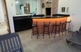 Casa com piscina, 700M da praia - Foto 6