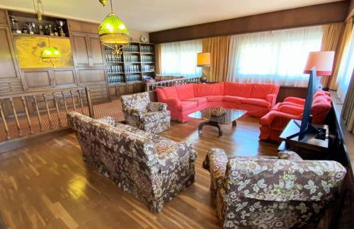 Villa Sitges El Ranch Amaizing Outdoor Areas Beaches at 5 minutes walk Sitges at 15 min drive AC Pool Jacuzzi & Garden XXL - Foto 15