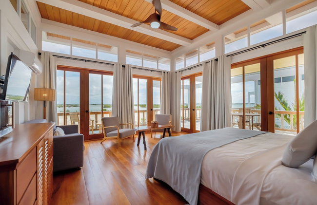 Aruna Resort & Villas - Photo 8