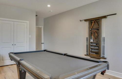 Vibrant Texas Escape - 5BR, Pool & Hot Tub - Foto 26