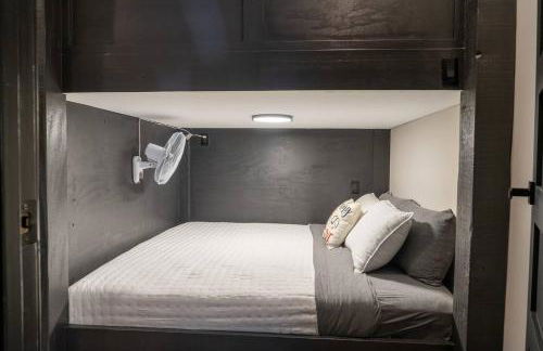 Bonnie n Clyde and Jesse James - Foto 5