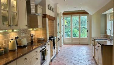 Perfectly Positioned Hambleden House - Foto 2