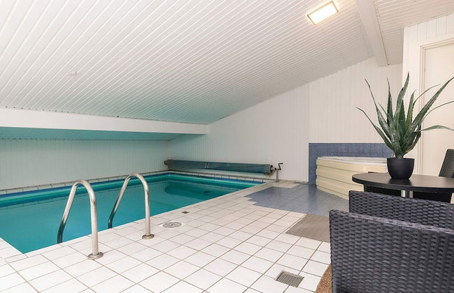 8 Person Holiday Home in Albaek - Foto 3