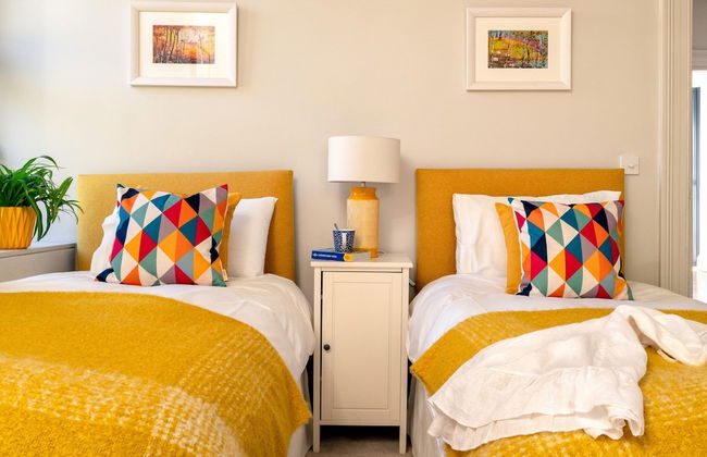 Two Guns in Kingswear - Foto 30