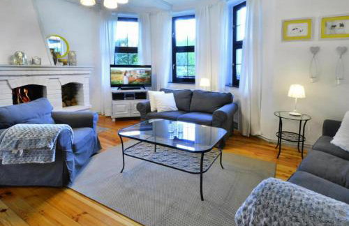 Comfortable holiday villa with fireplace, garden - Foto 4